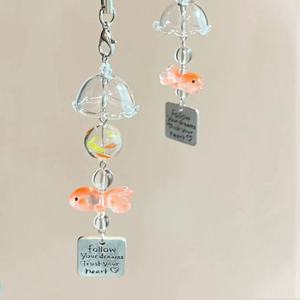 Più venduto: Ciondolo con perline a forma di pesce dorato stile INS, Campanella a vento a forma di pesce, Catena per telefono, Decorazione colorata da appendere alla borsa - Product Image 4