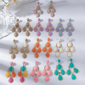 ต่างหูพู่ห้อยทรงหยดน้ำราฟเฟอร์สำหรับผู้หญิงต่างหูสไตล์ใหม่ - Product Image 4