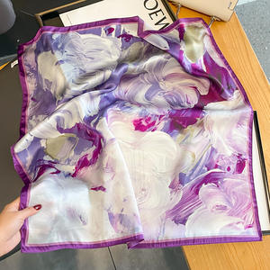 Sciarpa con stampa floreale Graffiti personalizzata <span class=keywords><strong>Foulard</strong></span> sciarpa quadrata in <span class=keywords><strong>pura</strong></span> <span class=keywords><strong>seta</strong></span> al 100% per le donne piccola Bandana eleganti sciarpe corte in <span class=keywords><strong>seta</strong></span> - Product Image 2