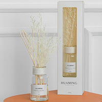 Diffuseur de parfum d'ambiance en verre transparent rond de 100 ml avec logo personnalisé, bâtonnets naturels, style minimaliste français, cadeau décoratif pour la maison