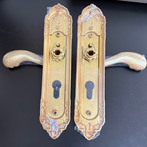 Cerradura de puerta de madera para interiores de lujo de gran tamaño de cobre HW estilo de diseño moderno con manija roja Borgoña para dormitorio europeo - Product Image 6