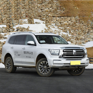 Nuevo SUV GWM Tank 500 3.0T de 5 asientos, modelo 2023, con interior claro y llantas R18, a precio económico. - Product Image 2