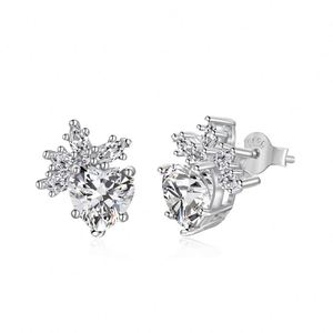 Aretes Dylam Elegantes Hipoalergénicos de Plata de Ley 925 con Baño de Rodio, Zafiro Rosa en Forma de Corazón, Circonita Cúbica 5A - Product Image 1