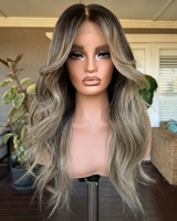 Perruque Lace Front en Cheveux Humains Remy, Longue Ondulée, Raie Libre, Brun Foncé avec Mèches Blond Cendré, Perruque Sans Colle avec Dessus en Dentelle pour Usage Quotidien