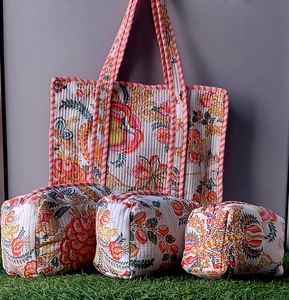 Juego de Bolsas Cosméticas Acolchadas con Diseño Floral, Bolsas de Maquillaje de Algodón Hechas a Mano, Organizador de Artículos de Aseo para Viaje, Regalo para Ella - Product Image 1