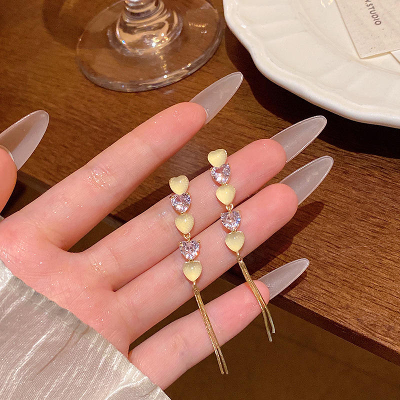 สีเหลือง