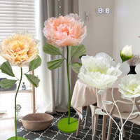 Vente en gros de fleurs géantes en papier sur pied pour accessoires de mariage fleurs en papier crépon décoration de fleurs géantes en rose coquelicot