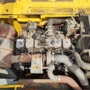 Excavatrice Komatsu PC220-8 d'occasion de 16 tonnes, modèle 2022, capacité de godet de 0,4 m³, durable et efficace, en promotion - Product Image 6