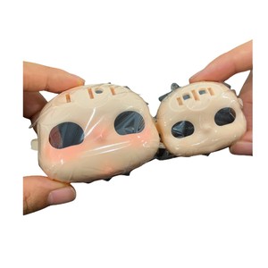 Film protecteur en silicone transparent Pop Mart Blind Box, haute adhérence, facile à décoller et à coller pour accessoires de mini-jouets - Product Image 1