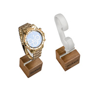 Ensemble de présentoirs à montres HUAXIN de luxe personnalisables en MDF et bois, présentoirs multi-niveaux en velours, accessoires de présentation de montres haut de gamme pour les magasins de détail