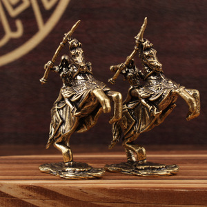 Figurine de chevalière européenne en laiton, miniature artisanale, statue décorative, jouet - Product Image 3