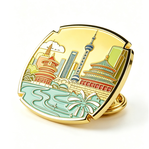 Badge en émail dur 2D personnalisé avec l'image de la silhouette de la ville, plaqué or, en métal, imprimé UV, emblème souvenir pour cadeau de voyage - Product Image 3