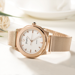 Relojes de cuarzo de lujo GFL-Z1120-6 con esfera luminosa personalizada de marca propia, movimiento 2035 y caja de acero inoxidable. - Product Image 3
