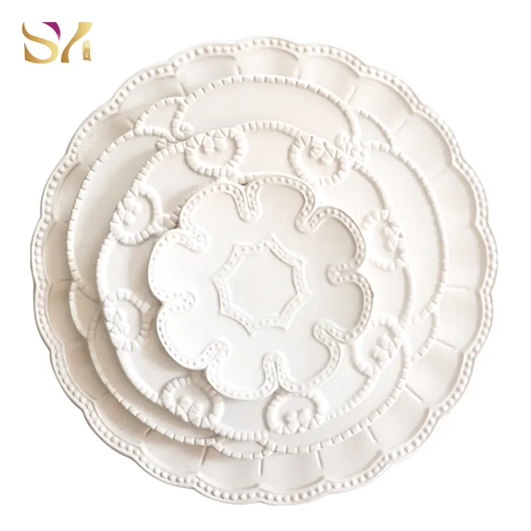 Blanco al por mayor de porcelana en relieve de la vajilla de la boda de cerámica de cena de plato
