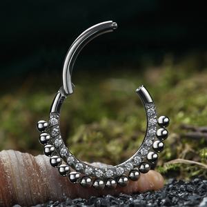 Giometal ASTM F136 titanio frente completo Gemmed Prong Set Clear Beaded Helix Daith Septum Clicke cartílago Piercing nariz joyería - Product Image 5