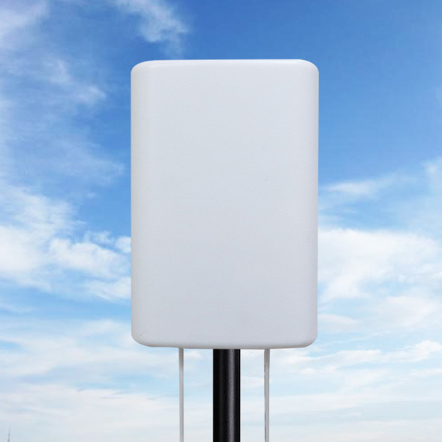 High-gain 698-2700mhz full-band dual-interface dual-polarization waterproof flat-panel antenna 2G/3G/4G antenna