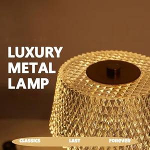 Lámpara de Mesa LED Moderna, Flexible y Novedosa, de Metal, con <span class=keywords><strong>3</strong></span> Tonos de Iluminación, Batería Recargable por USB, Control Táctil, Ajustable, Estilo Nórdico de Lujo - Product Image 2