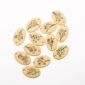 Pièce Ovale en Acier Inoxydable <span class=keywords><strong>Lotus</strong></span> Rose Marguerite Charmes 12 Mois Naissance Fleur Disque Pendentifs Collier Bracelet Dainty Cadeau Personnalisé - Product Image 6