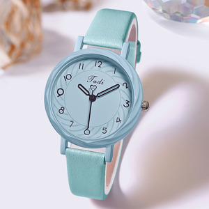 Nuevo Reloj de Cuarzo Moderno para Mujer, Estudiantes, Esfera Pequeña y Linda, Correa de Cuero, Regalo para Novia - Product Image 4
