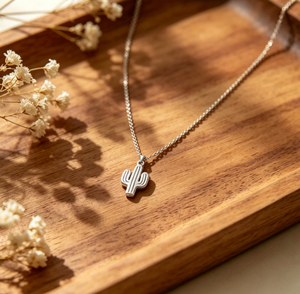 Collar de Cactus de Acero Inoxidable, Chapado en Oro de 18K, Delicado Collar con Colgante de Cactus <span class=keywords><strong>Saguaro</strong></span>, Cadena Minimalista para Clavícula para <span class=keywords><strong>Mujer</strong></span> - Product Image 2