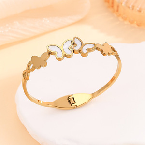 <span class=keywords><strong>Bracelet</strong></span> Électroplaqué Doré Papillon Blanc pour Femme, Style Frais et Doux, Idéal Cadeau d'Anniversaire - Product Image 5