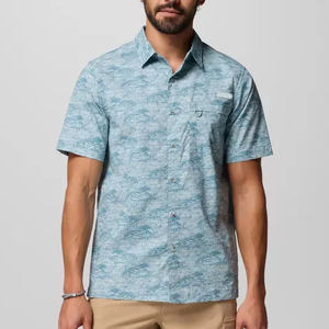 เสื้อโปโลโพลีเอสเตอร์ 100% แบบปรับแต่งได้ พร้อมปกทรงปลา สำหรับเทศกาลคริสต์มาส ป้องกันแสงแดดระดับ 50 SPF แบบมีรูระบายอากาศ ติดกระดุม สำหรับตกปลา จำหน่ายจำนวนมาก - Product Image 1