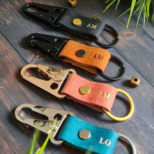 En stock : Porte-clés portable d'extérieur, en cuir PU, porte-clés mousqueton bec d'aigle, porte-clés gravé personnalisé. - Product Image 3