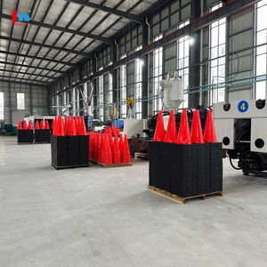 2025 700Mm Pvc Verkeerskegels Met Reflecterende Tape Op Grote Schaal Gebruikt Voor Snelwegveiligheid Flexibel Verkeersbeheer - Product Image 4