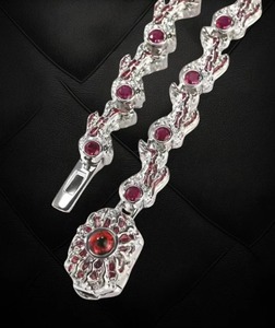 สร้อยคอฮิปฮอปเงินแท้ 925 ลายตาปีศาจประดับเพชรโมอิสซาไนต์สีแดง VVS จากซัพพลายเออร์อินเดีย เหมาะสำหรับเป็นของขวัญ มีจำหน่ายแล้ว - Product Image 4