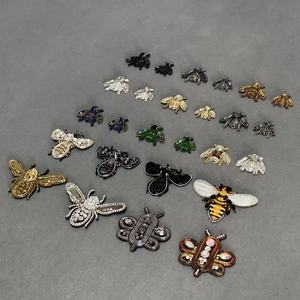 ZSY fai da te accessori per borse di abbigliamento fatti a mano 3D con perline di cristallo ape di seta indiana ricamata patch distintivo - Product Image 2