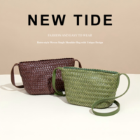 Nouveau Sac Seau Tendance Femme Été 2026 en Cuir PU Tressé Souple, Sac à Bandoulière Décontracté pour Vacances, Mini Sac Téléphone Type Bateau