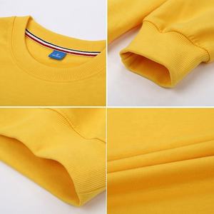 ชุดเสื้อสเวตเชิ้ตฤดูหนาวแบบลำลองสำหรับทุกเพศ สวมใส่สบาย อุ่น อบอุ่น คอวี คอกลม มีฮู้ด ออกแบบลายพิมพ์ได้ตามต้องการ ผ้าฝ้าย 100% - Product Image 3