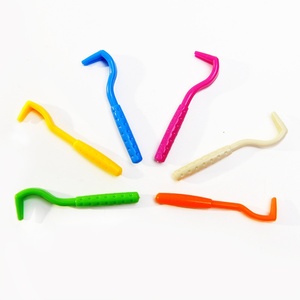 Set di 3 Pezzi <span class=keywords><strong>per</strong></span> Rimozione Pulci: Clip, Gocce e Pettine in Plastica Portatile <span class=keywords><strong>per</strong></span> <span class=keywords><strong>Cani</strong></span> e Gatti, Trattamento Universale Contro Pulci e Zecche - Product Image 3