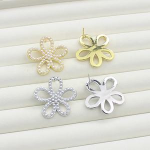 Bijoux en cuivre à la mode CH-LAE0479 vente en gros de boucles d'oreilles en plaqué or pour femmes - Product Image 3