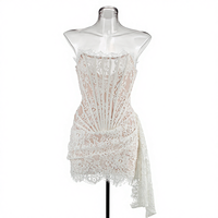 Robe de soirée asymétrique blanche en dentelle sans bretelles pour femme, collection Empire, élégante, luxe, automne 2026