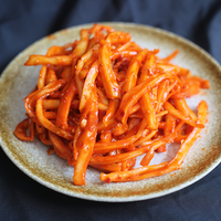 Kimchi Coreano Tradicional Orgánico de NIRA Platycodon en Salmuera con Sabores Picantes y Sabrosos
