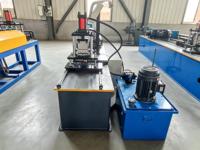 Machine de formage à rouleaux pour portes à enroulement en tôle d'acier à haute efficacité pour montants et rails métalliques