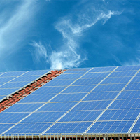Vente en gros d'usine - Panneaux solaires photovoltaïques bifaciaux à double vitrage de type N de 740 W de puissance élevée pour les fermes solaires à grande échelle