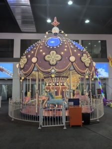 ม้าหมุนเด็กปลอดภัยสำหรับสถานรับเลี้ยงเด็กและสนามเด็กเล่นในร่ม, โครงเหล็กชุบสังกะสี/พีวีซี, หมุนช้าและทางออกฉุกเฉิน, ของเล่นยอดนิยม - Product Image 6