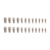 24 faux ongles gothiques punk à presser, longs, forme cercueil, avec motif rose noire