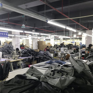 लोगोअर शीतकालीन पालतू बूट एंटी-स्लिप वाटरप्रूफ सिलिकॉन फर डॉग वर्षा जूते कुत्तों के लिए लक्जरी और प्यारी क्लासिक शैली - Product Image 6