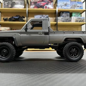 Coche RC a Escala 1/12 MN82 PRO 2.4G 4WD Todoterreno, Camioneta, Versión Mejorada MN-82 PRO, Faros Delanteros Controlables - Product Image 4