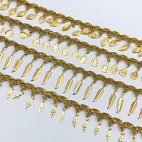 Garniture en métal doré de luxe avec pompon et motif tête de femme pour la décoration (vente en gros)