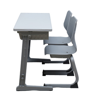 Conjunto de escritorio y silla escolar Lin Ying, estilo moderno minimalista, aleación de aluminio, altura ajustable para uso en el aula - Product Image 1