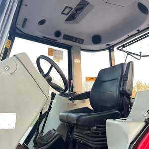 รถแทรกเตอร์มือสอง <span class=keywords><strong>Massey</strong></span> <span class=keywords><strong>Ferguson</strong></span> 1204 ขนาด 120 แรงม้า ขับเคลื่อน 4 ล้อ สำหรับงานเกษตรและการขนส่ง ราคาถูก - Product Image 4