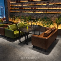 Canapé de style industriel pour bars, pubs et salons de thé - Canapés individuels/doubles sur mesure avec tables de négociation et chaises