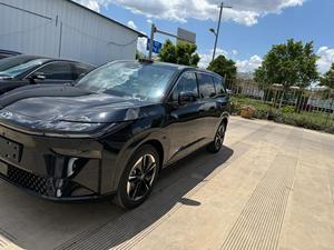 Toyota BZ3X 2026, Vehículo Eléctrico SUV con Tracción en las Cuatro Ruedas, Color Plateado, Autonomía de 601-700 km, para Adultos - Product Image 2