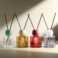 Parfum d'intérieur 50ml 100ml Diffuseur d'huiles essentielles de parfum en verre irrégulier à la mode Diffuseur de roseaux avec bâton aromatique