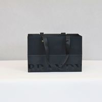 Caja de Embalaje Personalizada para Whisky y Vino |   Caja Rígida de Lujo con Inserto Personalizado, Múltiples Acabados y Bolsa de Papel a Juego