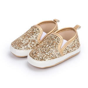 Scarpe Personalizzate all'Ingrosso per Bambine con Glitter Dorato, Suola Morbida Antiscivolo, Prime Scarpe da Camminata, Scarpe da Festa per Neonati - Product Image 1